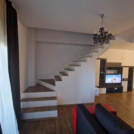 Jolie Suites Braila Bagian luar foto