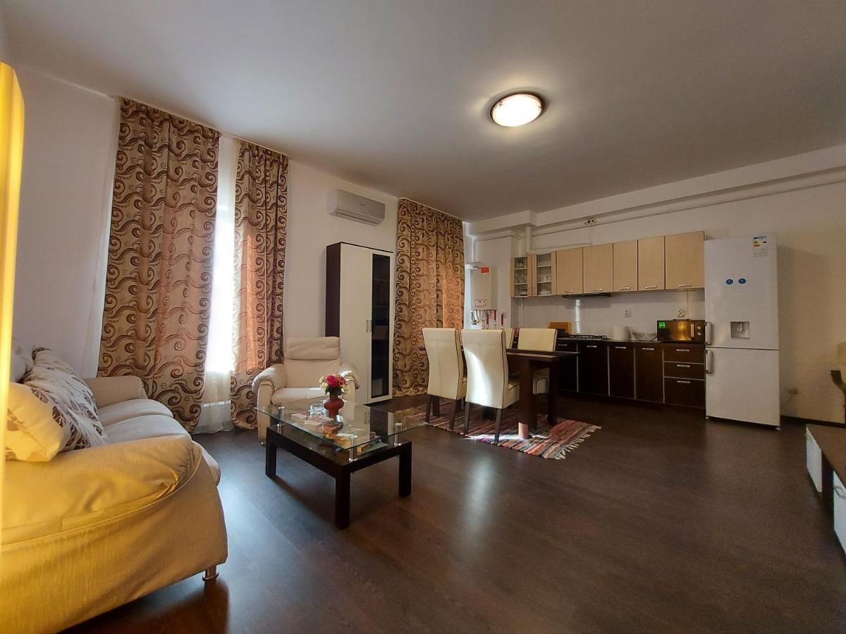 Jolie Suites Braila Bagian luar foto