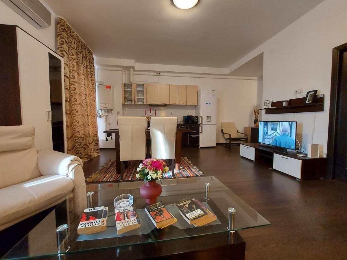 Jolie Suites Braila Bagian luar foto