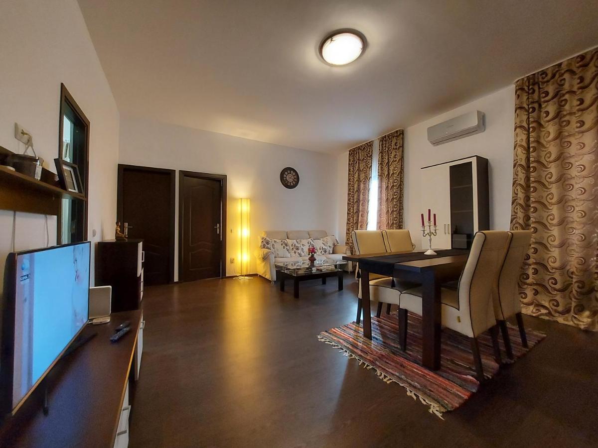 Jolie Suites Braila Bagian luar foto