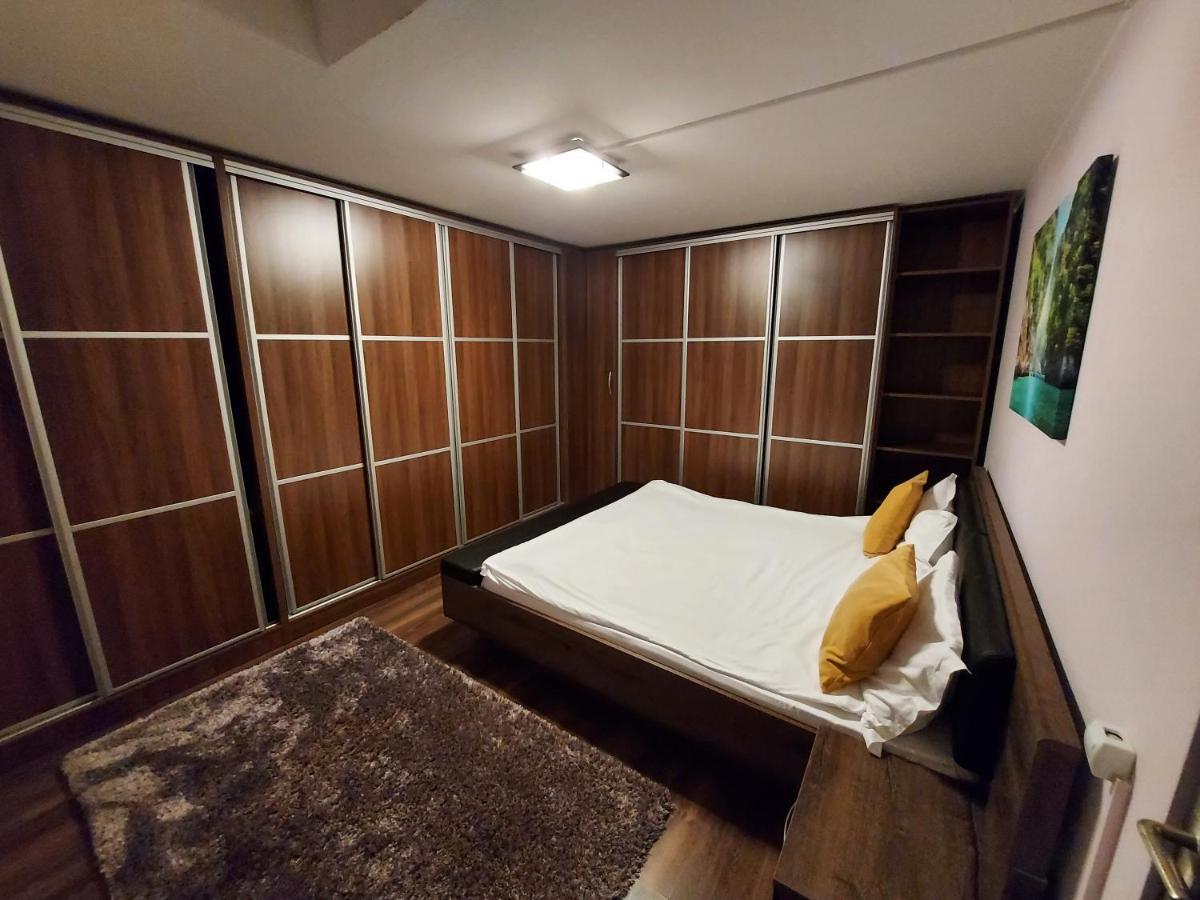 Jolie Suites Braila Bagian luar foto