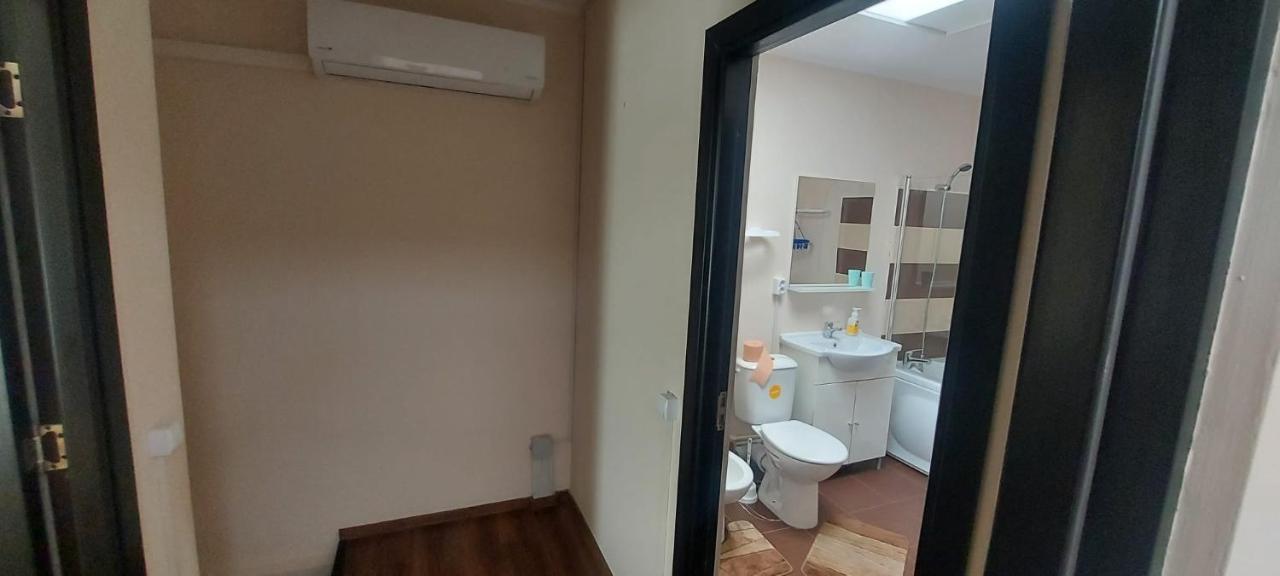 Jolie Suites Braila Bagian luar foto