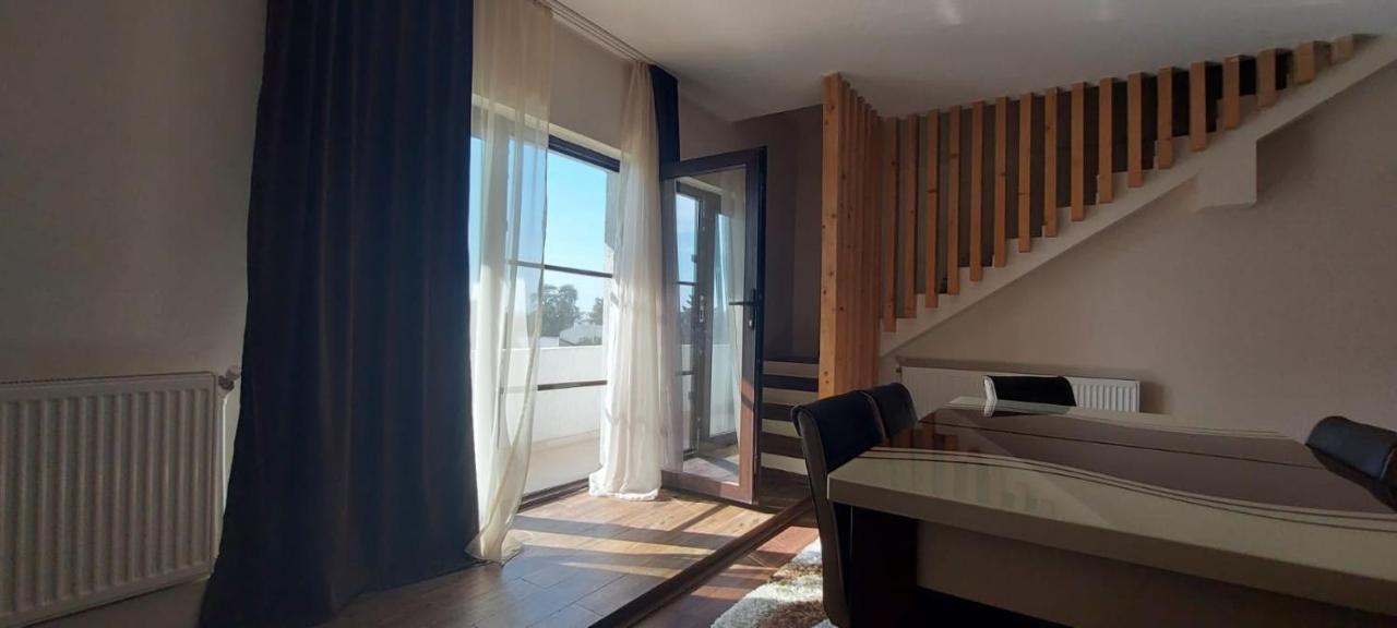 Jolie Suites Braila Bagian luar foto