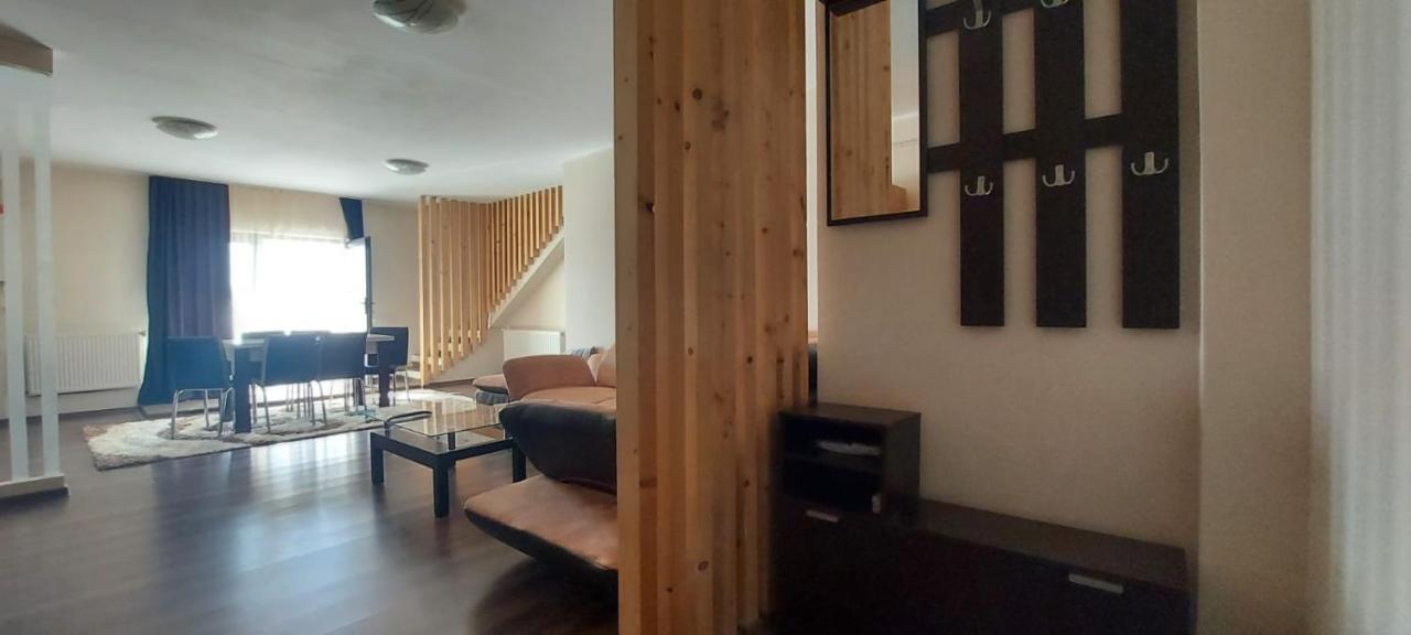 Jolie Suites Braila Bagian luar foto