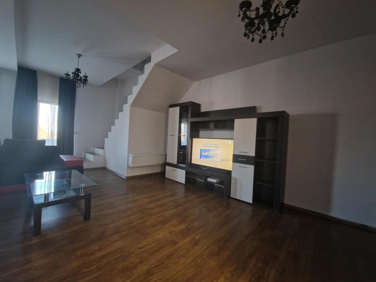 Jolie Suites Braila Bagian luar foto